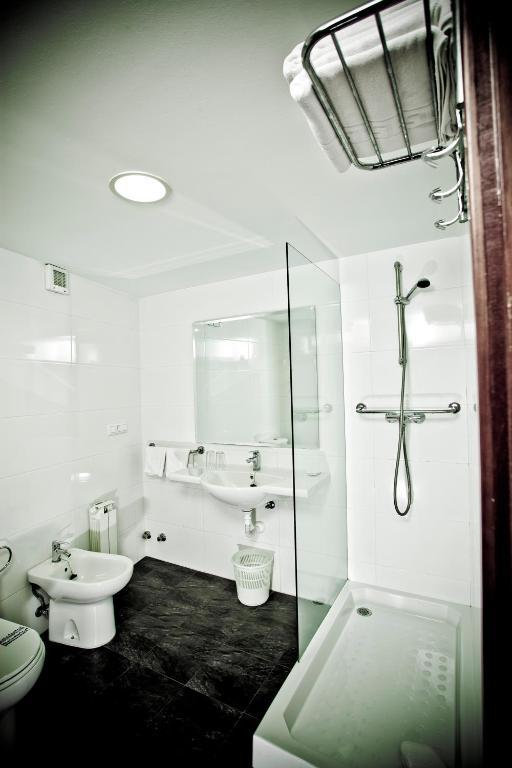 Hotel Maycar 2*